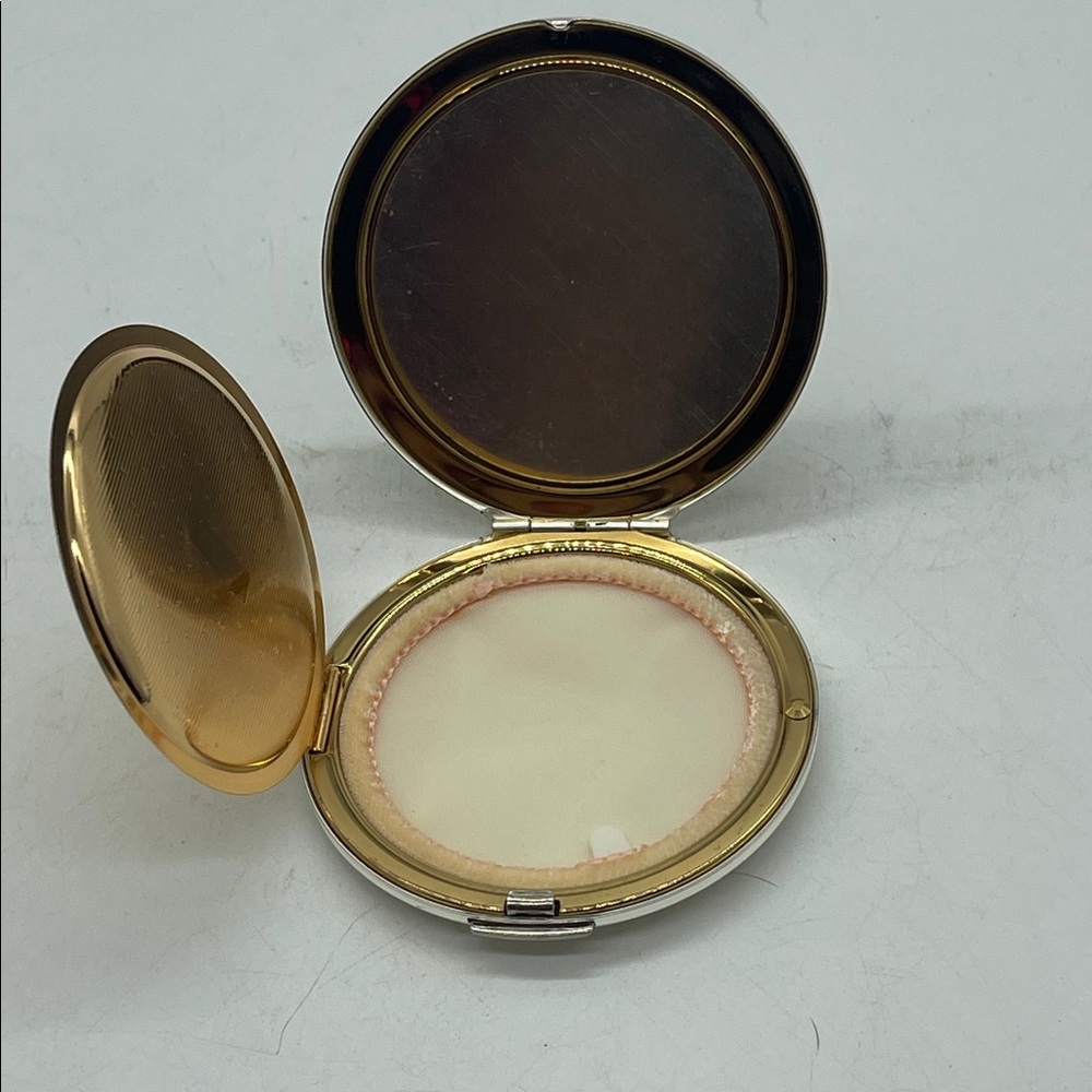 Stratton Rondette Silver Compact - Picture 7 of 7